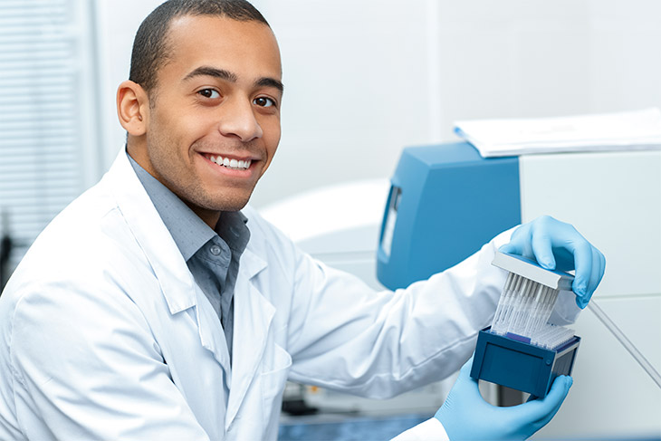 Gestão da segurança no laboratório de análises clínicas