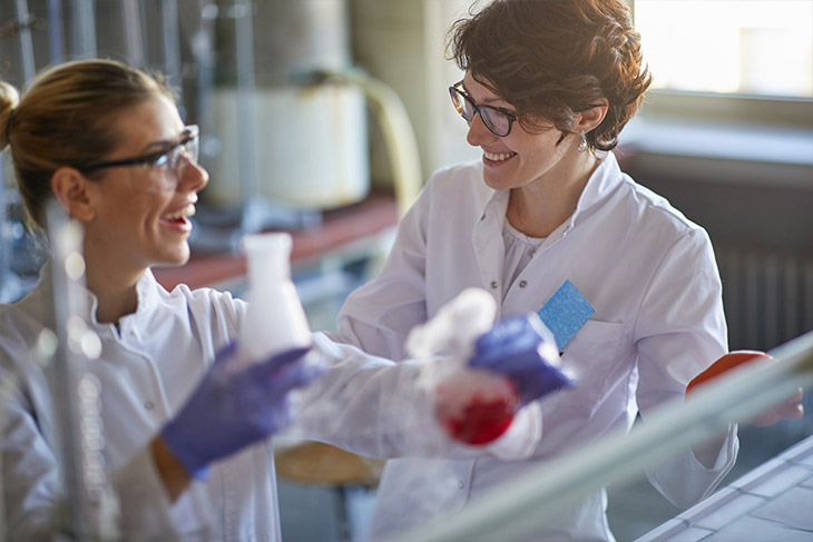 Saiba como reduzir as despesas do laboratório de análises clínicas