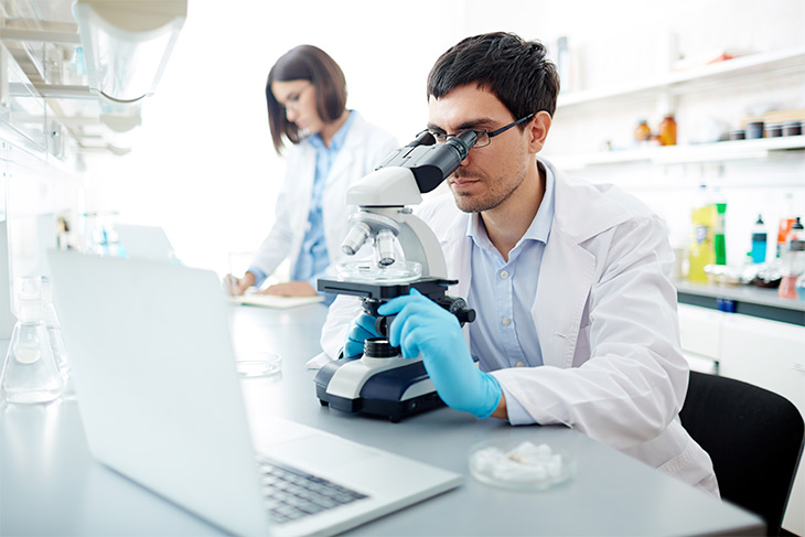 Por que utilizar a tecnologia como suporte aos laboratórios de análises clínicas?